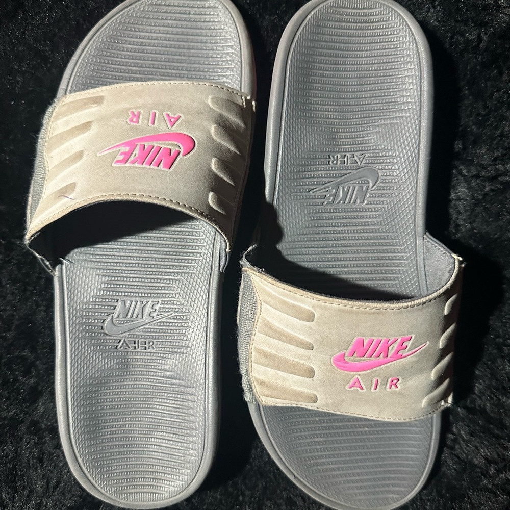Nike Air Max Camden Women's Gray and Pink Slide Sandals